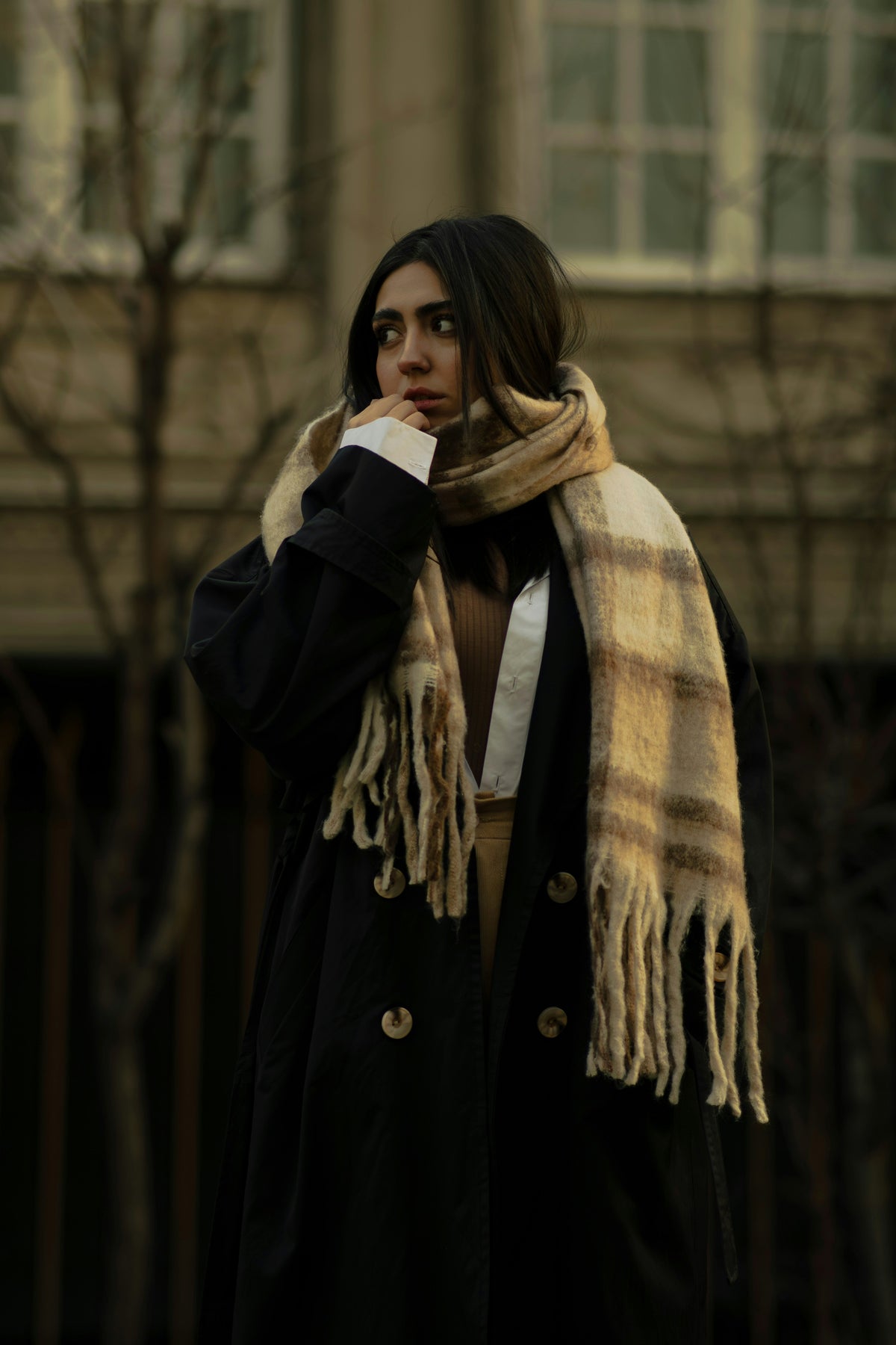 Signature Soft Scarf – Classic Design with a Modern Touch